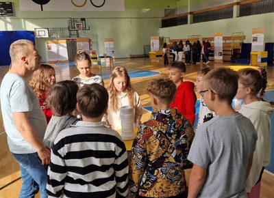 KLASA 5E ODKRYWA ŚWIAT